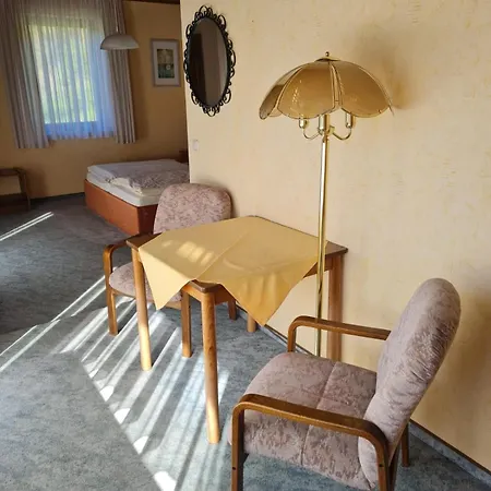 호텔 Waldpension Rabeneck 바이셴펠트