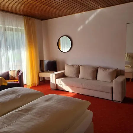 Waldpension Rabeneck 호텔